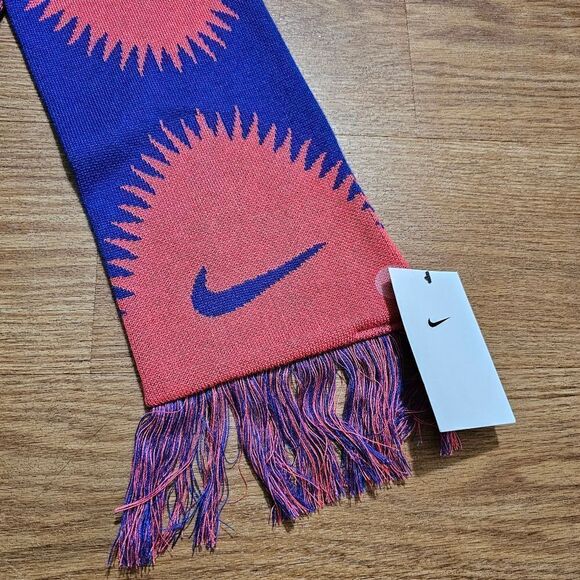 Nike A.F.C. Richmond Ted Lasso Scarf Football Is Life Swoosh Blue Red Logo New - Picture 10 of 10